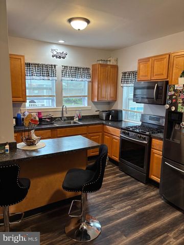 218 MAURICE ST, Millville, NJ 08332