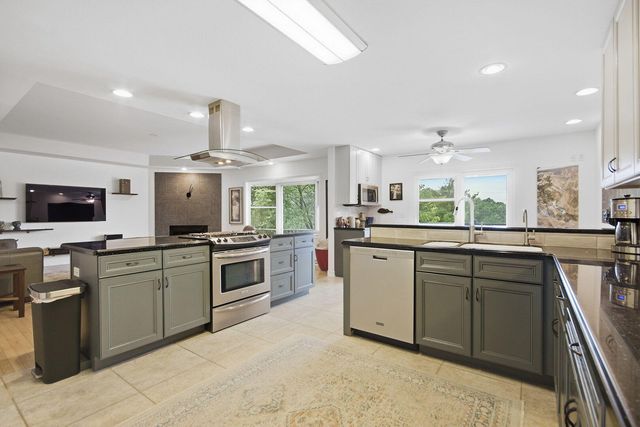 3317 APPALACHIAN DR, Columbia, MO 65203