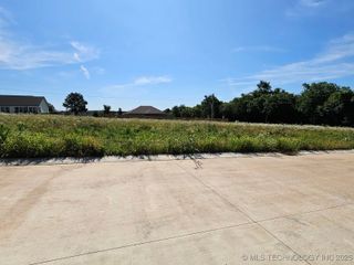 1910 N Everly Drive, Tahlequah, OK 74464
