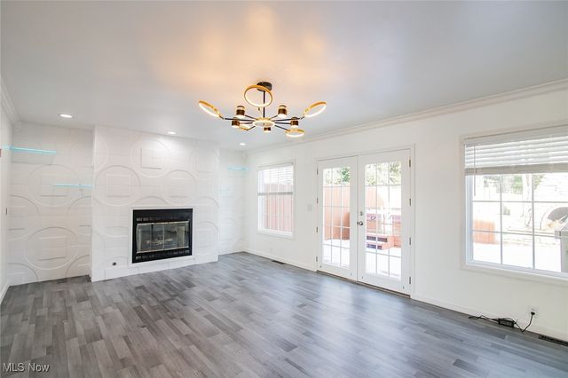 5123 Glenbrook Drive, Vienna, WV 26105