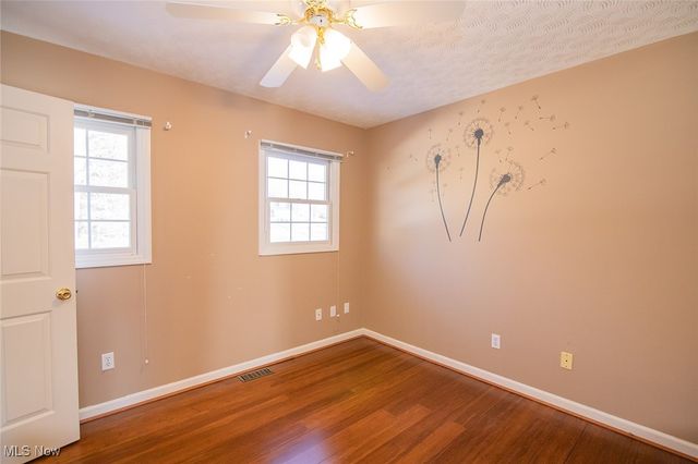 5123 Glenbrook Drive, Vienna, WV 26105