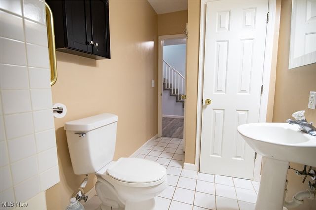 5123 Glenbrook Drive, Vienna, WV 26105