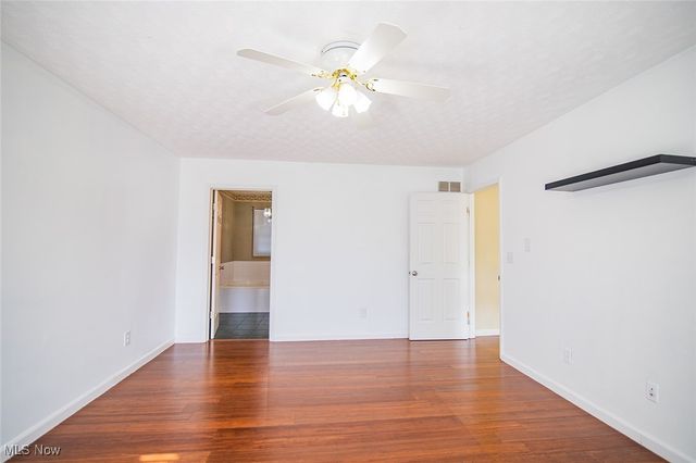 5123 Glenbrook Drive, Vienna, WV 26105