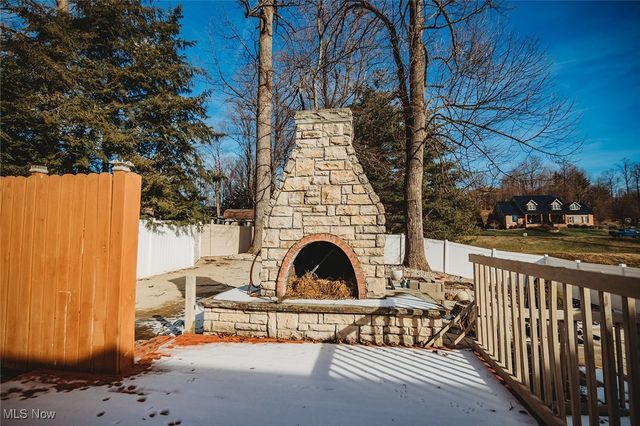 5123 Glenbrook Drive, Vienna, WV 26105