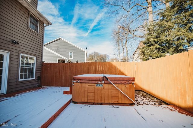 5123 Glenbrook Drive, Vienna, WV 26105