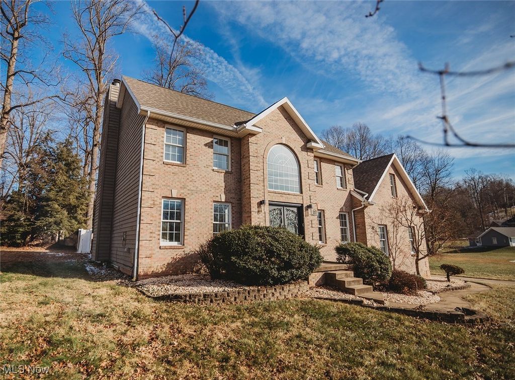 5123 Glenbrook Drive, Vienna, WV 26105