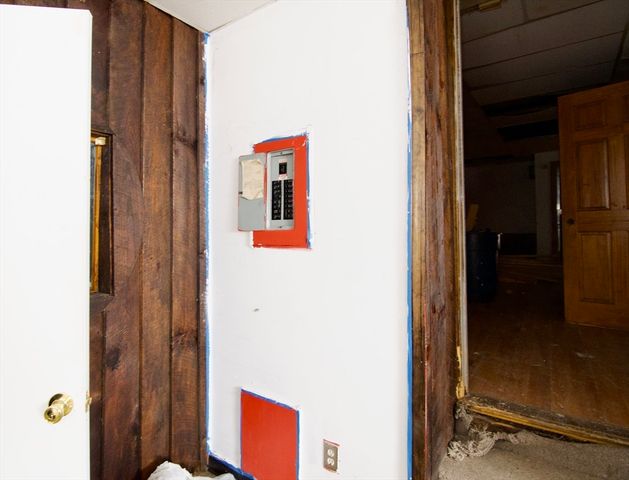 423-427 State St, Springfield, MA 01105