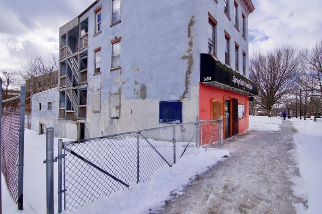 423-427 State St, Springfield, MA 01105