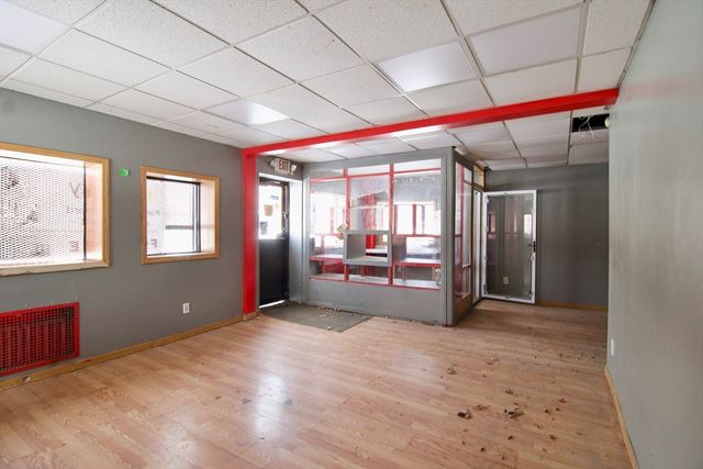 423-427 State St, Springfield, MA 01105