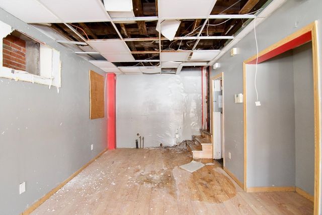 423-427 State St, Springfield, MA 01105