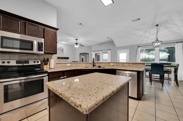 3214 Eagle Lane, Midlothian, TX 76065