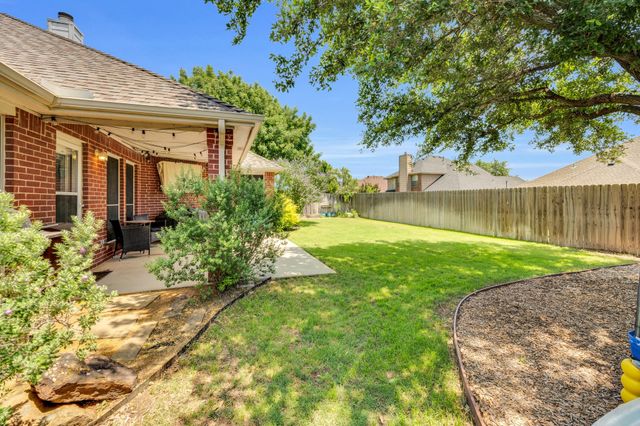 3214 Eagle Lane, Midlothian, TX 76065