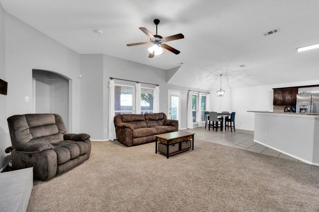 3214 Eagle Lane, Midlothian, TX 76065