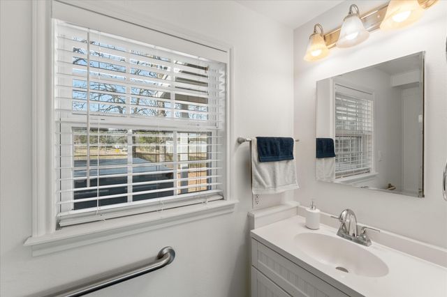 6330 Farm Road 1402, Mt Pleasant, TX 75455