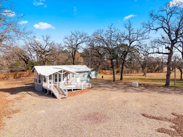 6330 Farm Road 1402, Mt Pleasant, TX 75455