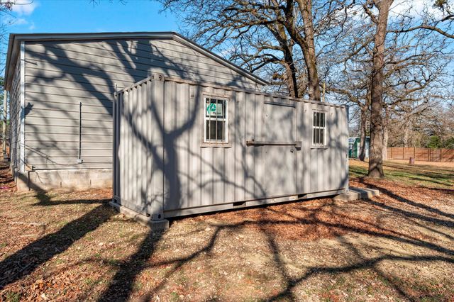 6330 Farm Road 1402, Mt Pleasant, TX 75455