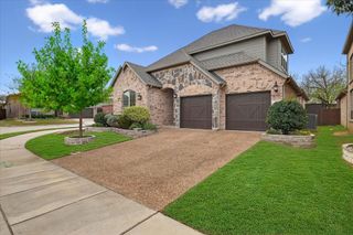 452 Balmora Way, Roanoke, TX 76262