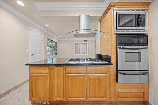 1560 N Vista Avenue, Rialto, CA 92376