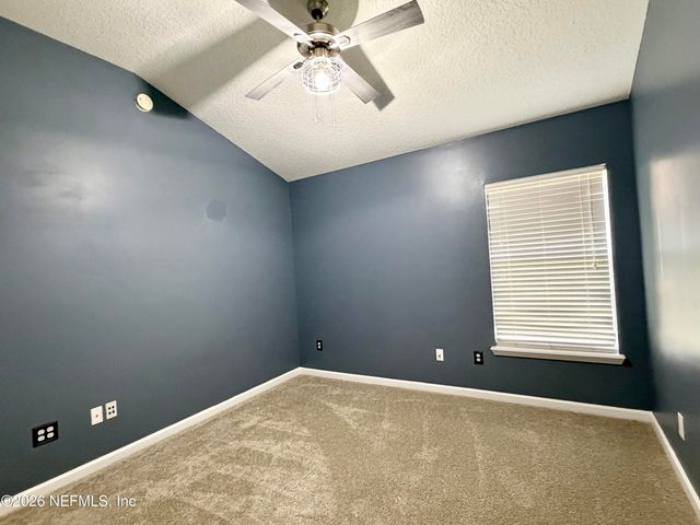 1919 DERRINGER Road, Jacksonville, FL 32225