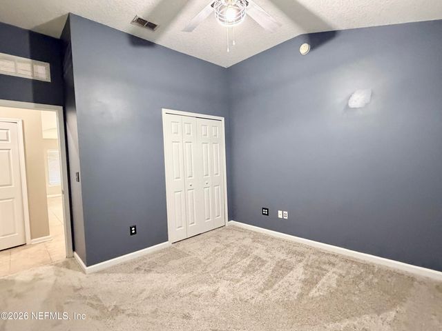 1919 DERRINGER Road, Jacksonville, FL 32225