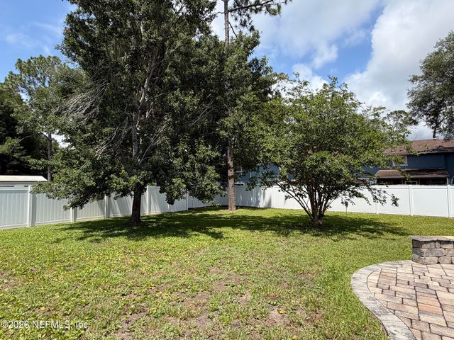 1919 DERRINGER Road, Jacksonville, FL 32225