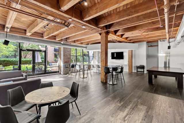 1040 W Adams Street 427, Chicago, IL 60607