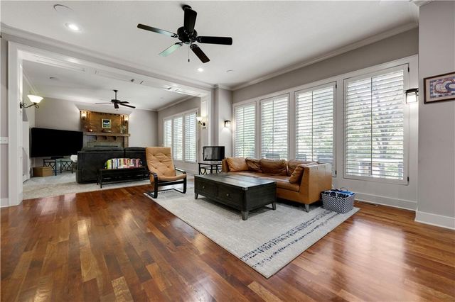 25312 W 96th Terrace, Lenexa, KS 66227