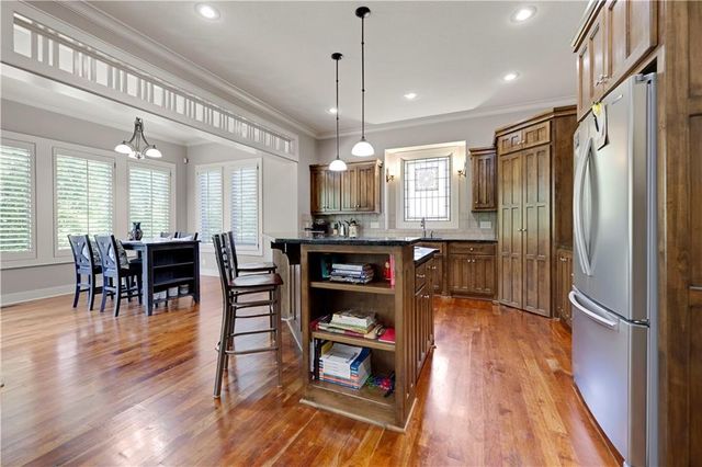 25312 W 96th Terrace, Lenexa, KS 66227