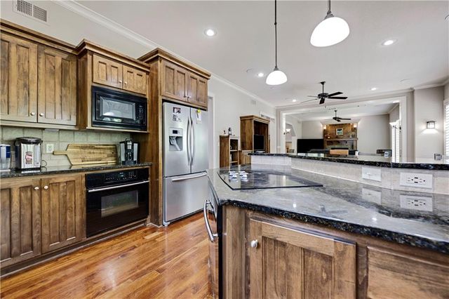 25312 W 96th Terrace, Lenexa, KS 66227