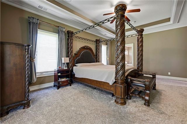 25312 W 96th Terrace, Lenexa, KS 66227