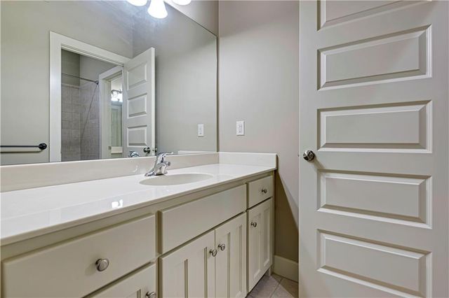 25312 W 96th Terrace, Lenexa, KS 66227