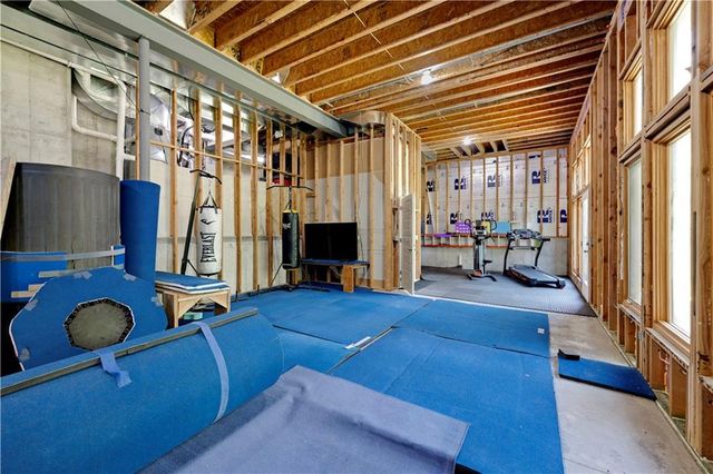 25312 W 96th Terrace, Lenexa, KS 66227