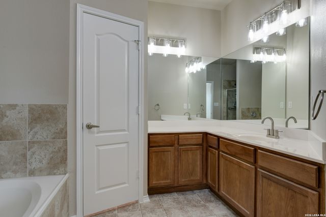 7219 Painter Way, San Antonio, TX 78240