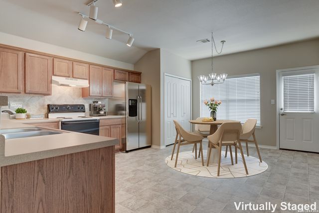 7219 Painter Way, San Antonio, TX 78240