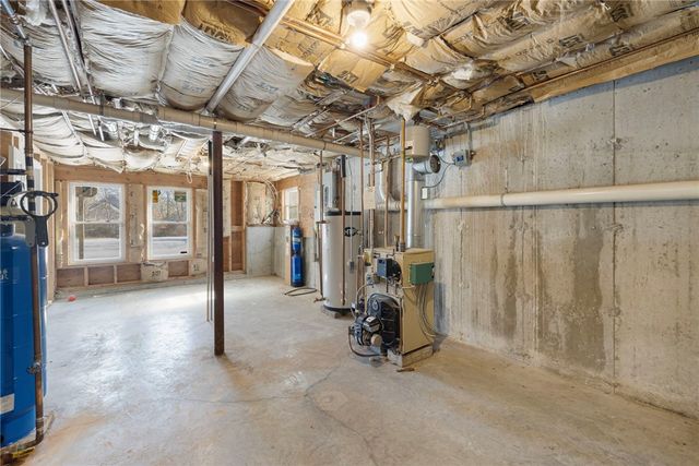 502 Southlake Road, Tiverton, RI 02878