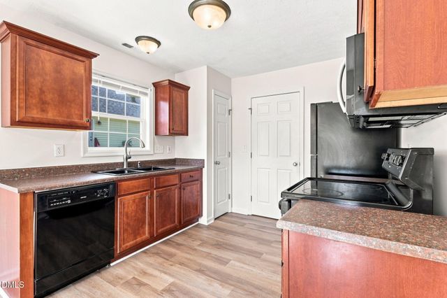 904 Broadmore Drive, Fayetteville, NC 28314