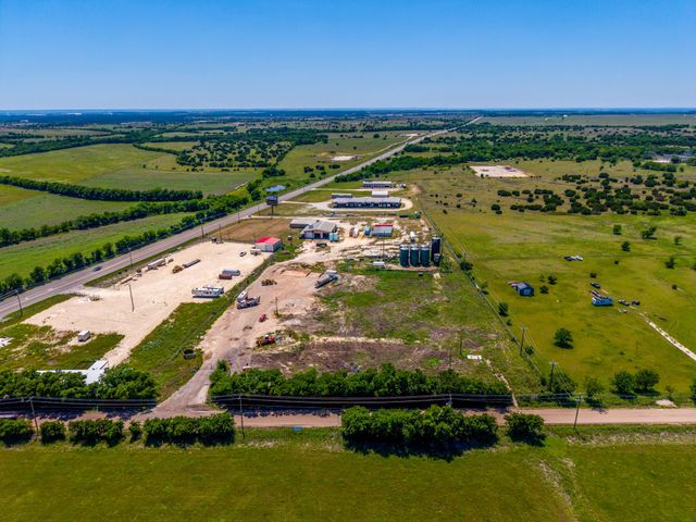 201 N Cr-1226, Cleburne, TX 76033