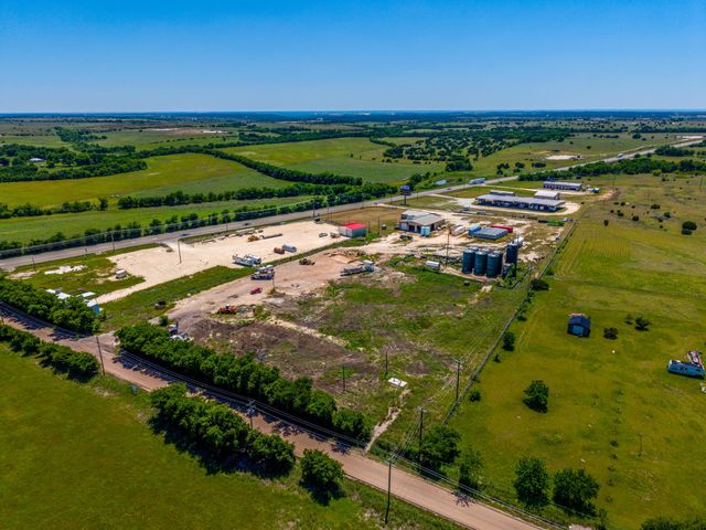 201 N Cr-1226, Cleburne, TX 76033