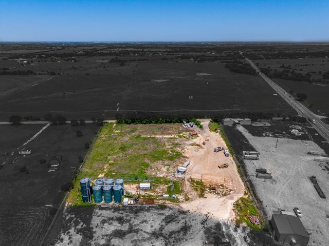 201 N Cr-1226, Cleburne, TX 76033