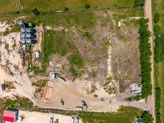 201 N Cr-1226, Cleburne, TX 76033