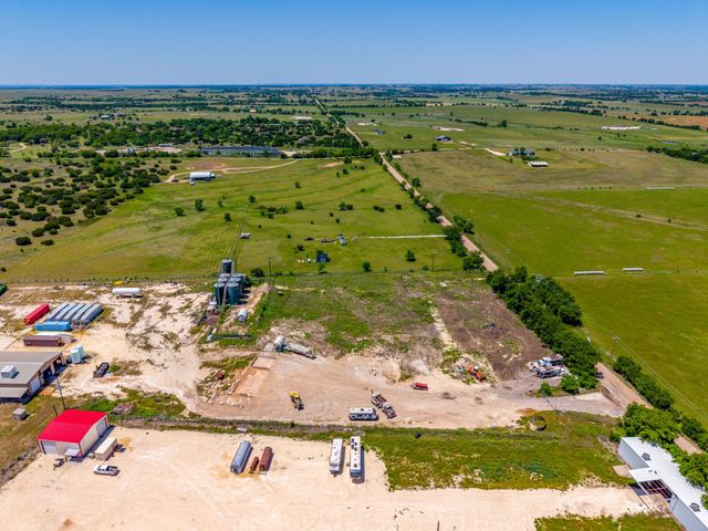 201 N Cr-1226, Cleburne, TX 76033