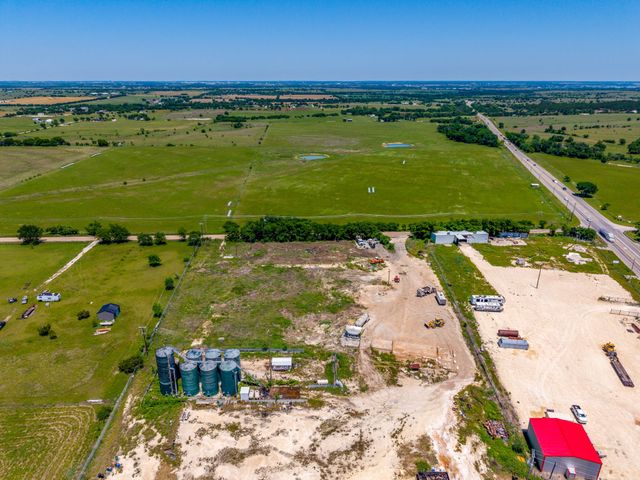 201 N Cr-1226, Cleburne, TX 76033