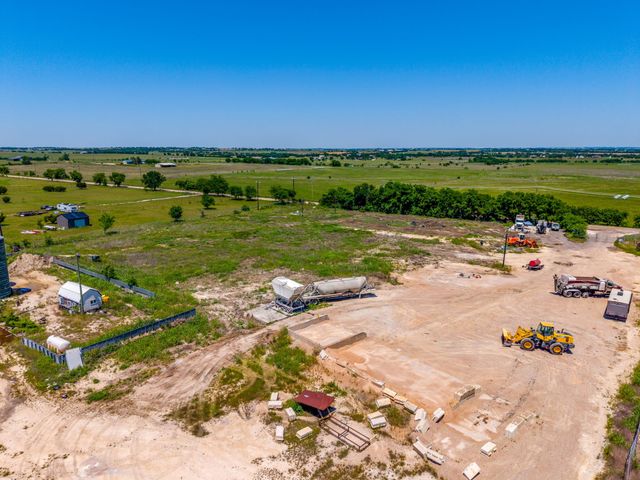 201 N Cr-1226, Cleburne, TX 76033