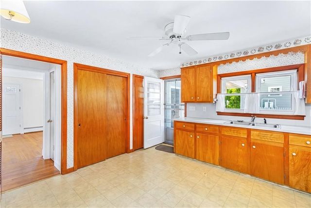 19 Beaumont Street, East Providence, RI 02916