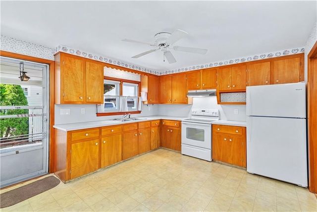 19 Beaumont Street, East Providence, RI 02916