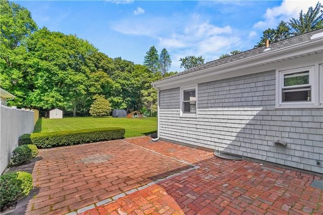 19 Beaumont Street, East Providence, RI 02916