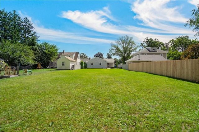19 Beaumont Street, East Providence, RI 02916