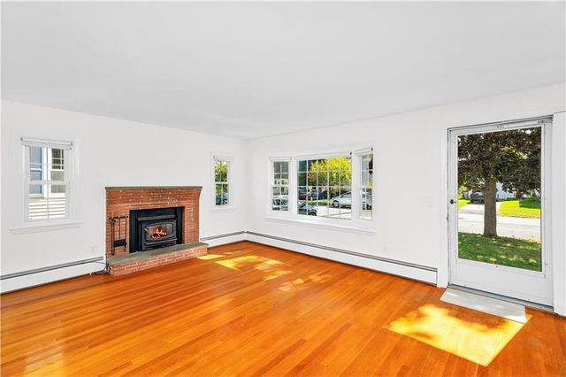 19 Beaumont Street, East Providence, RI 02916