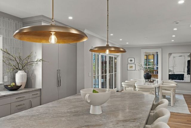 65 Hammond Street, Cambridge, MA 02138