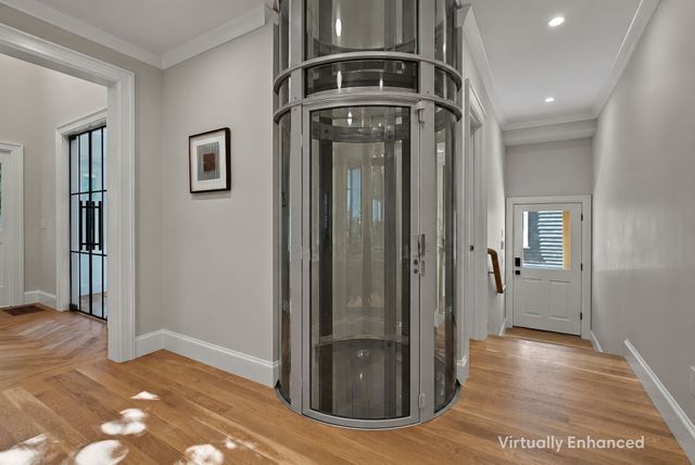 65 Hammond Street, Cambridge, MA 02138